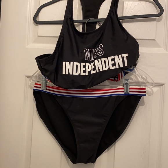 Swim suit - Picture 2 of 3